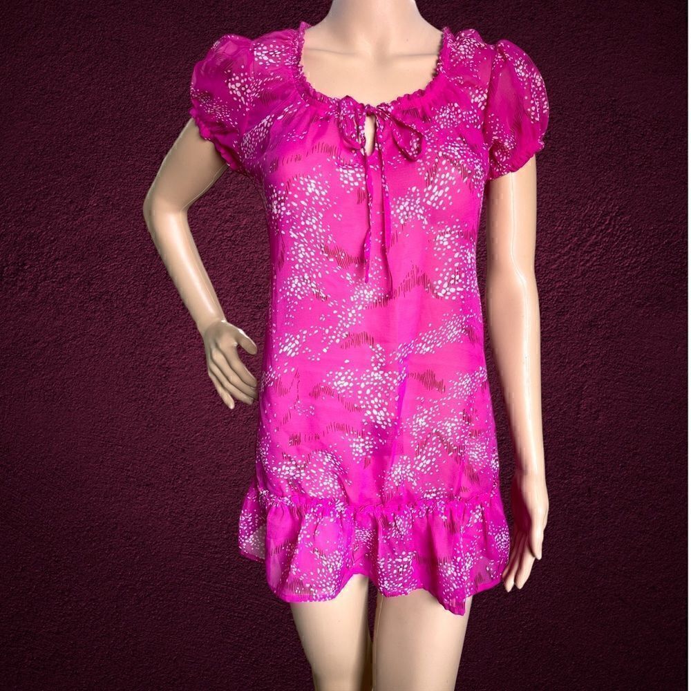 Liz Lange maternity top
